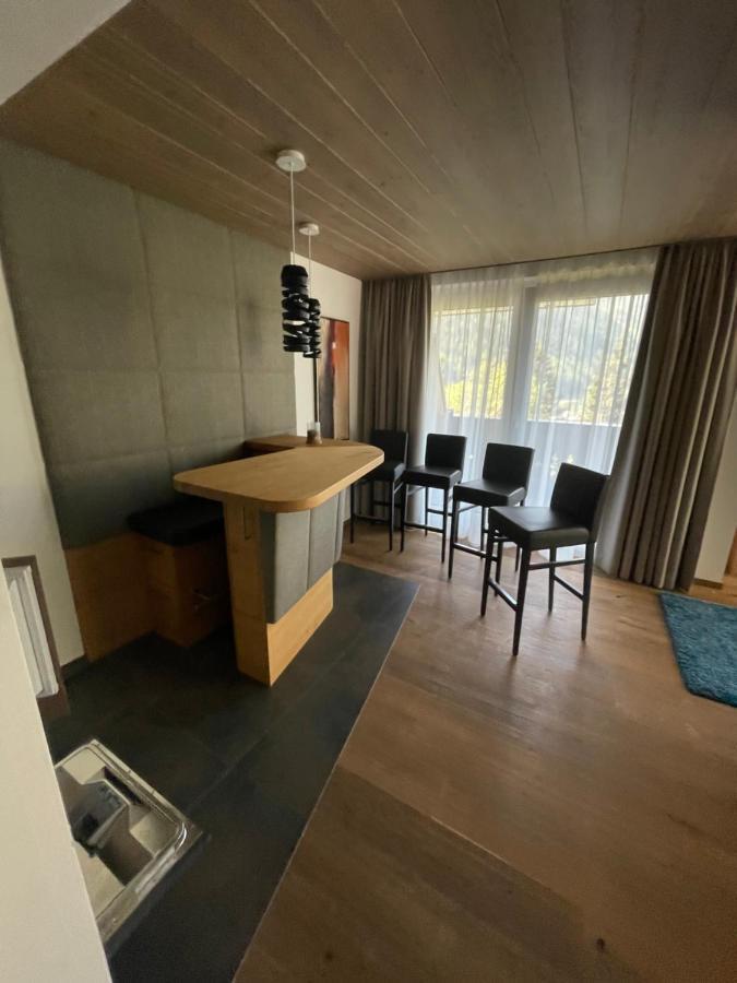 Haus Alt St. Anton Sankt Anton am Arlberg Exterior foto